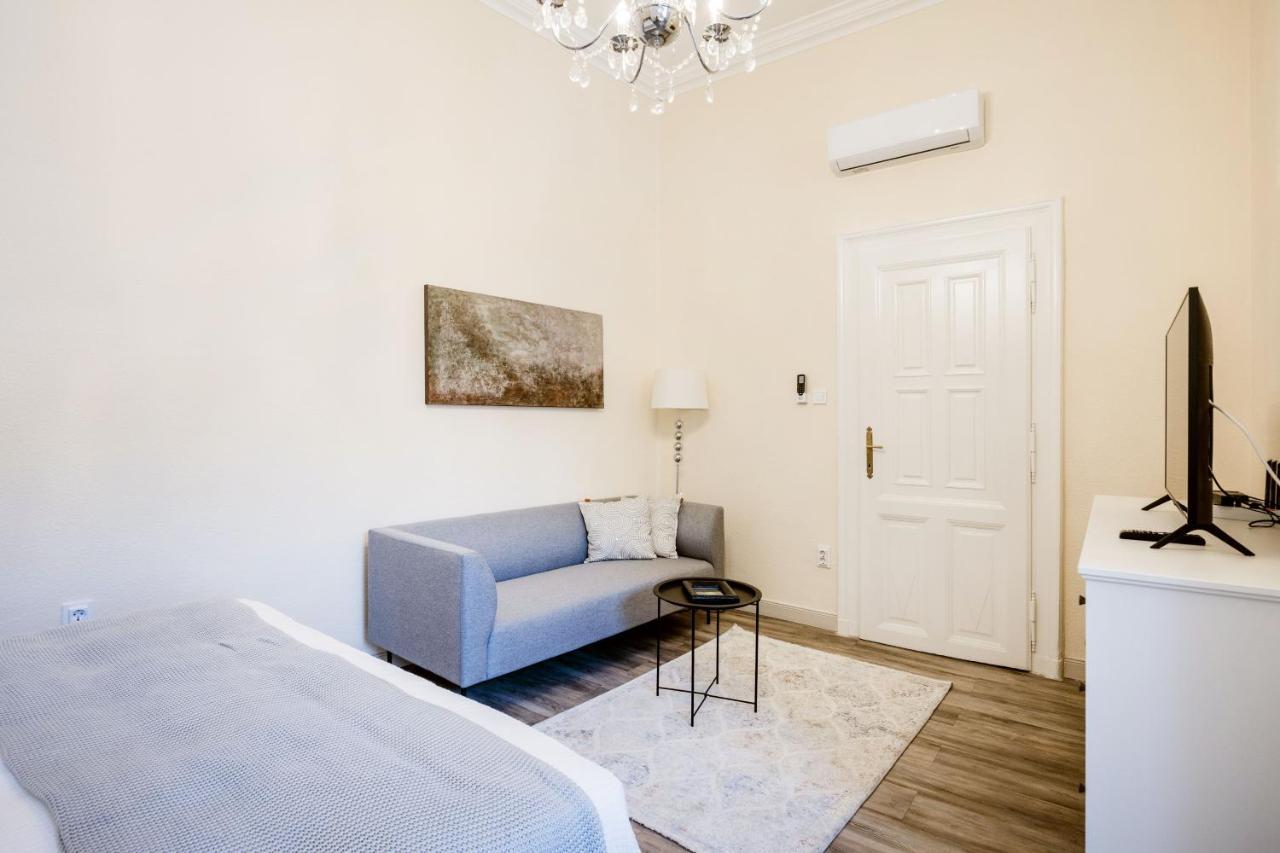 ANDRÁSSY CENTER Apartment Budapest Exterior foto
